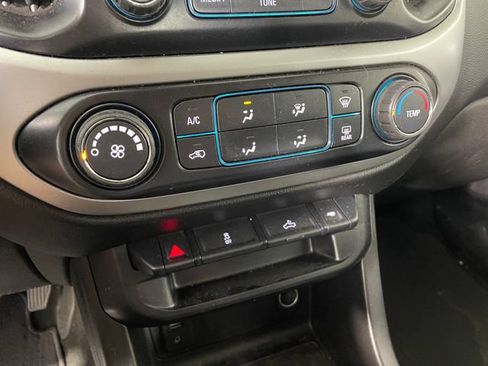 Used 2016 Chevrolet Colorado LT w/ Midnight Edition AWD/4WD image 8