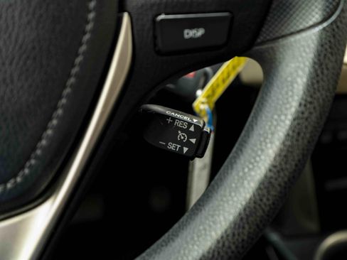 Used 2013 Toyota RAV4 LE image 25