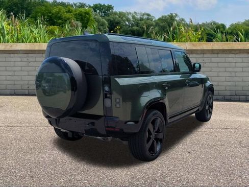 New 2026 Land Rover Defender 110 X-Dynamic SE AWD/4WD image 4