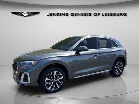 Used 2022 Audi Q5 2.0T Premium w/ Convenience Package image 11