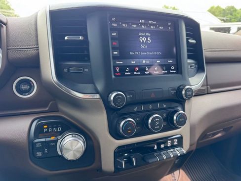 Used 2020 RAM 2500 Laramie AWD/4WD image 32