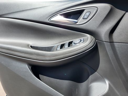 Used 2024 Buick Encore GX Sport Touring FWD image 19