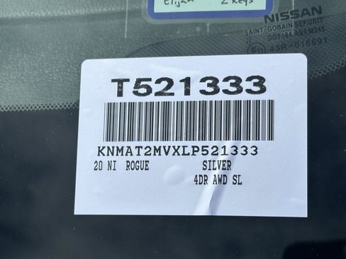 Used 2020 Nissan Rogue SV AWD/4WD image 14