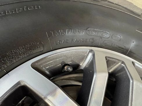 Used 2018 Ford F150 Raptor w/ Equipment Group 802A Luxury image 55