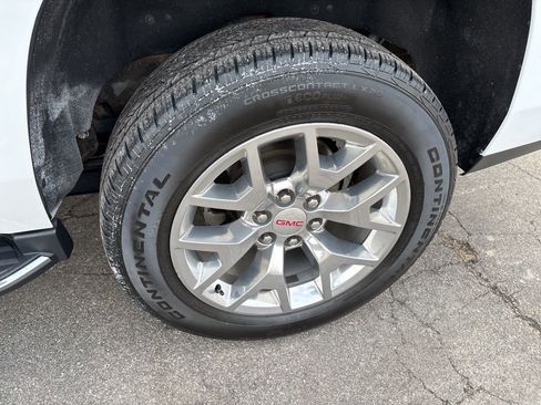 Used 2019 GMC Yukon SLT w/ Open Road Package image 10