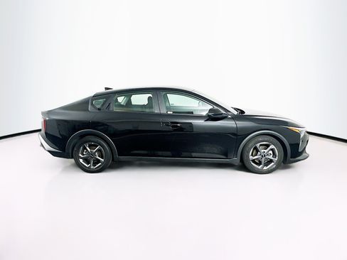 Used 2025 Kia K4 FWD image 10