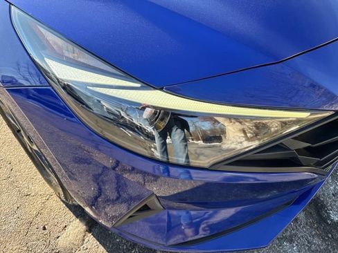 Used 2023 Hyundai Elantra SEL image 24