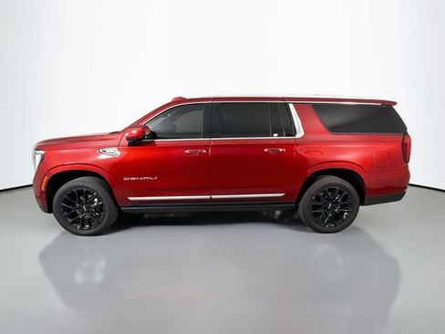 Used 2025 GMC Yukon XL Denali w/ Denali Reserve Package AWD/4WD image 4