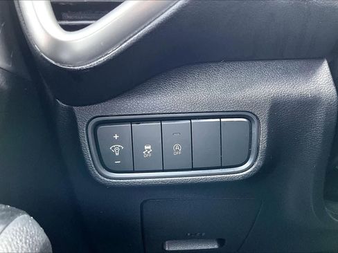 Used 2023 Kia Soul LX image 33