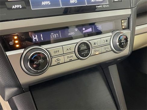 Used 2015 Subaru Legacy 2.5i Limited image 10