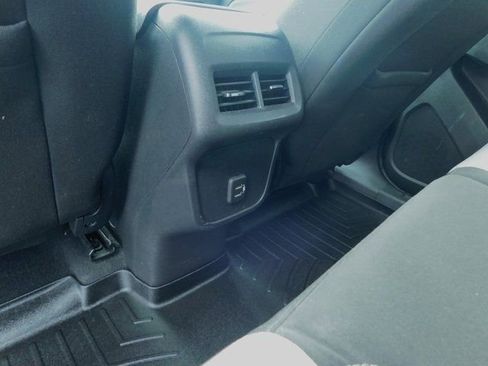 Used 2019 Chevrolet Equinox LS w/ LS Convenience Package image 22