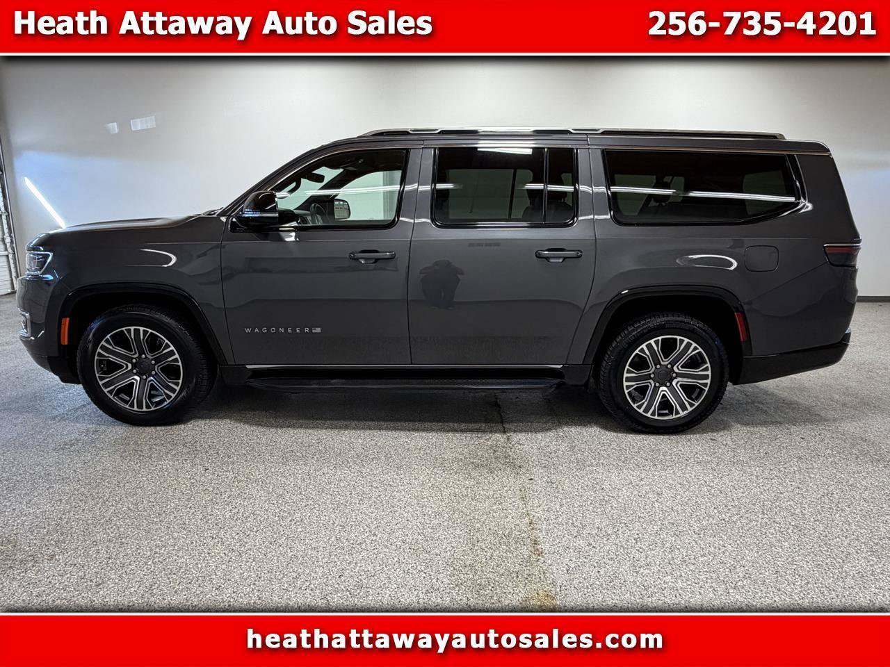 Used 2024 Jeep Wagoneer L Series II w/ Flexible Seating Group AWD/4WD image 1