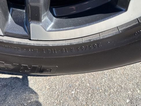 Used 2025 Toyota Tacoma TRD Sport image 34