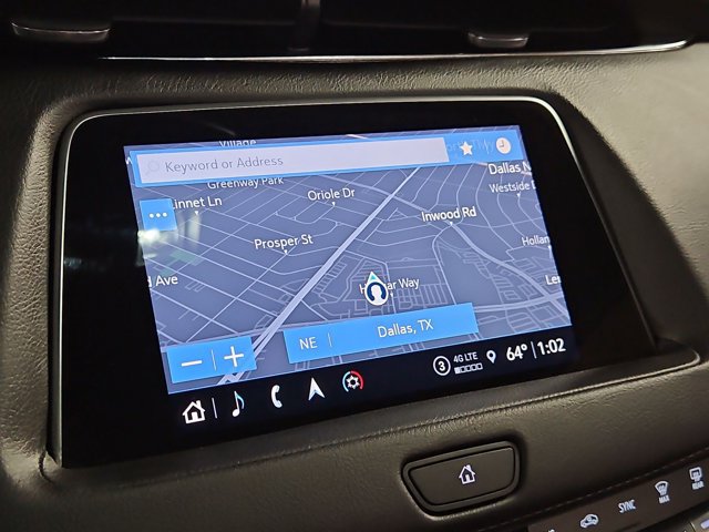 Used 2023 Cadillac XT4 Luxury w/ Cold Weather Package AWD/4WD image 12