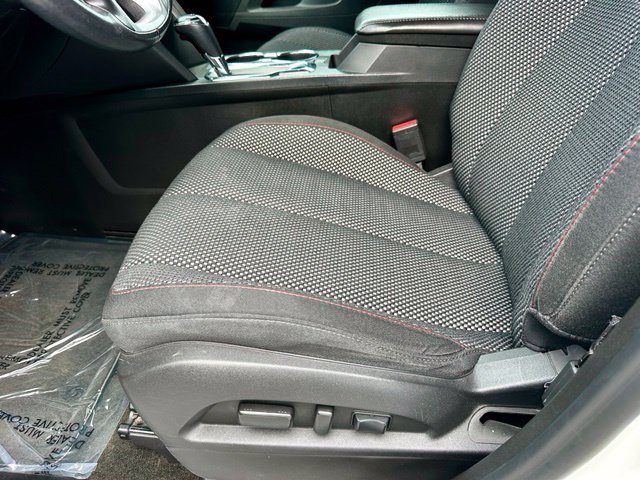 Used 2017 Chevrolet Equinox LT w/ Convenience Package FWD image 14