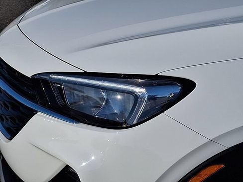 Used 2023 Buick Encore GX Preferred FWD image 27