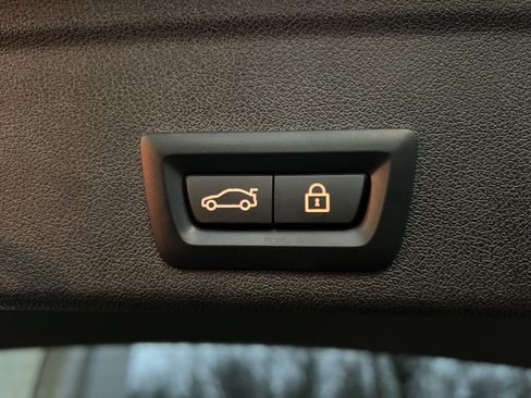 Used 2023 BMW X6 xDrive40i w/ Luxury Seating Package image 25