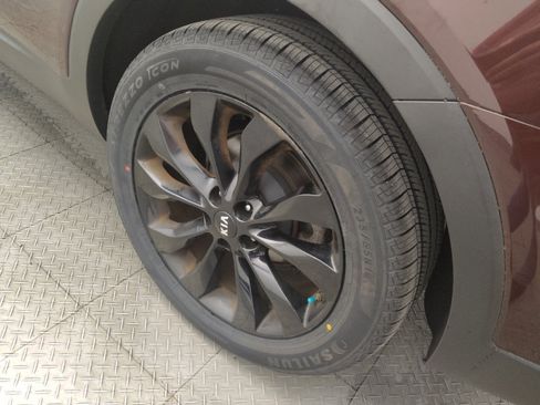 Used 2019 Kia Sorento S AWD/4WD image 31
