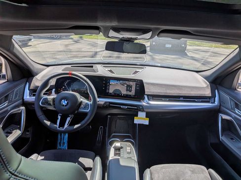 New 2026 BMW X2 M35i w/ Technology Package AWD/4WD image 17
