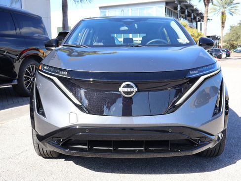 Used 2024 Nissan Ariya AWD image 12