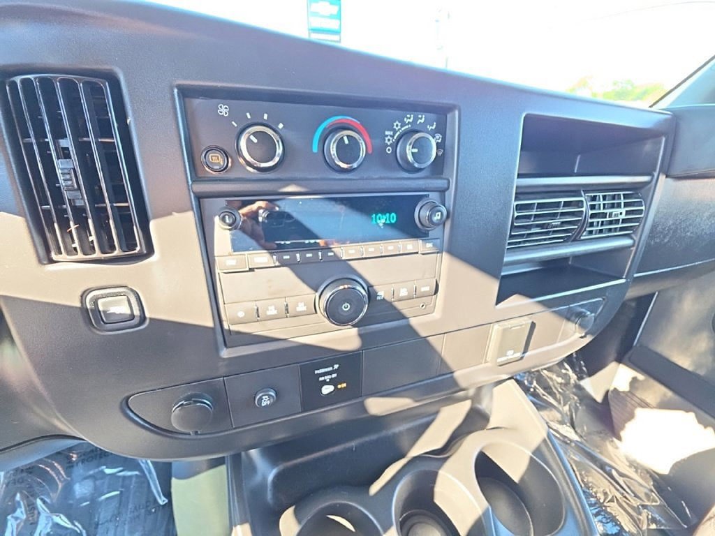 Used 2025 GMC Savana 2500 w/ Driver Convenience Package RWD image 11