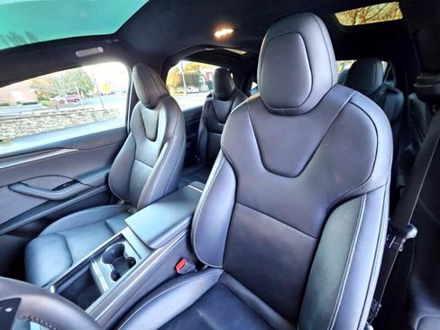 Used 2023 Tesla Model X Plaid image 30
