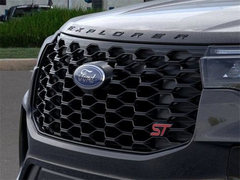 New 2026 Ford Explorer ST image 17