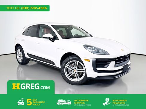 Used 2023 Porsche Macan AWD/4WD image 1