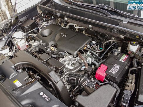 Used 2020 Toyota RAV4 XLE AWD/4WD image 26