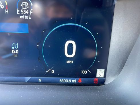 Certified 2025 Ford F250 Platinum image 16