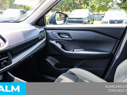 Used 2024 Nissan Rogue S AWD/4WD image 37