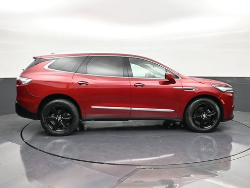 Used 2024 Buick Enclave Essence w/ Sport Touring Edition image 6