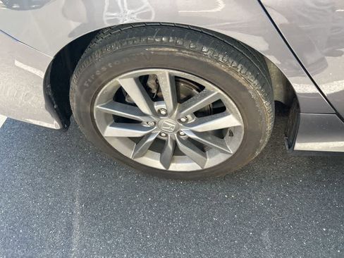 Used 2020 Honda Civic EX image 17