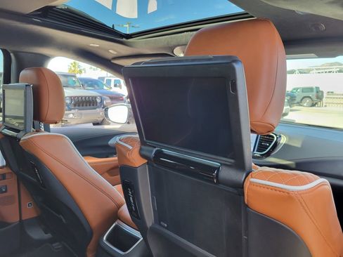 New 2026 Chrysler Pacifica Pinnacle image 20