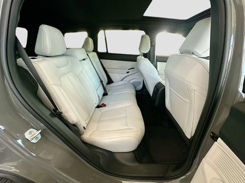 New 2026 Jeep Cherokee Limited AWD/4WD image 28