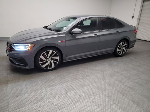 Used 2021 Volkswagen Jetta GLI FWD image 2