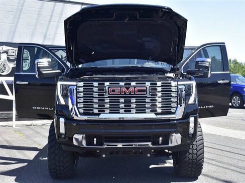 Used 2024 GMC Sierra 3500 Denali w/ Denali Reserve Package AWD/4WD image 38