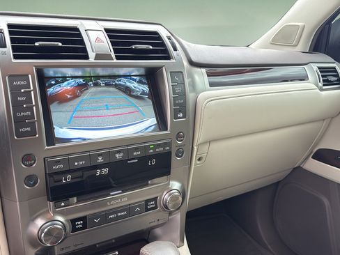 Used 2018 Lexus GX 460 Premium AWD/4WD image 30