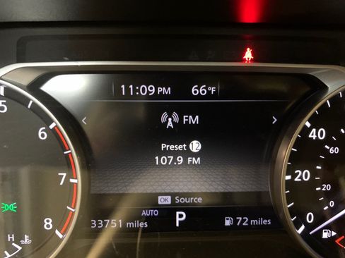 Used 2021 Nissan Rogue SV w/ Premium Package AWD/4WD image 26