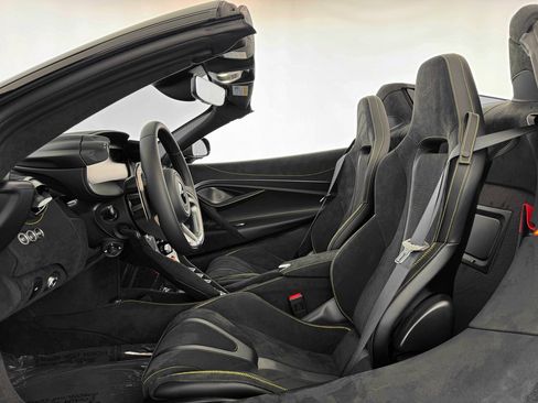 New 2026 McLaren 750S Spider image 13