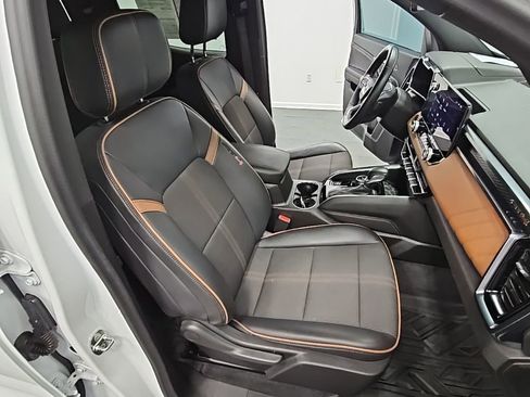 Used 2023 GMC Canyon AT4 w/ Canyon Safety Plus Package image 39