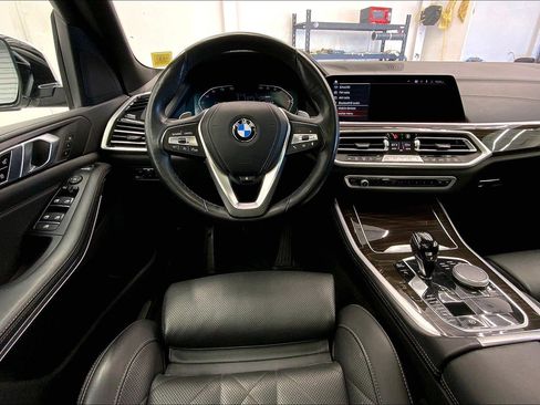 Certified 2023 BMW X5 xDrive40i w/ Premium Package AWD/4WD image 11