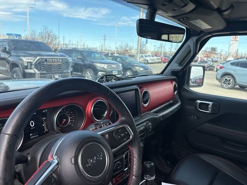 Used 2021 Jeep Wrangler Unlimited Rubicon AWD/4WD image 11
