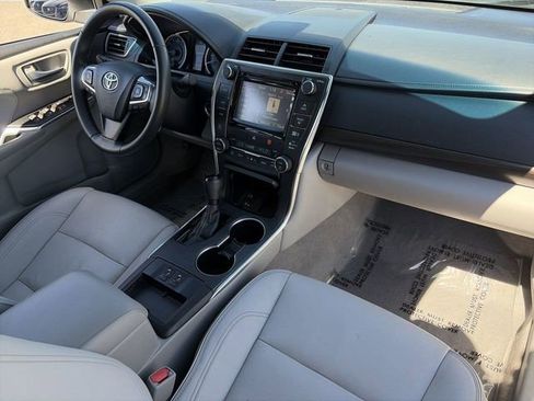 Used 2017 Toyota Camry XLE w/ Advanced Technology Package image 13