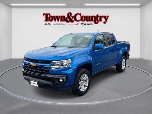 Used 2022 Chevrolet Colorado LT w/ LT Convenience Package image 3