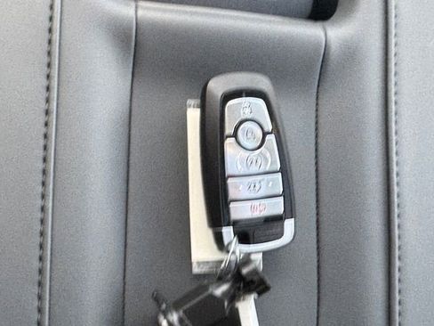 New 2026 Ford Expedition Active image 25