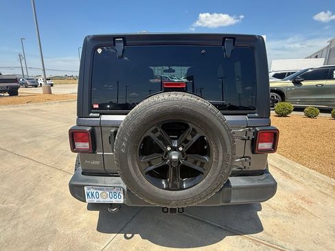 Used 2022 Jeep Wrangler Unlimited Sport AWD/4WD image 4