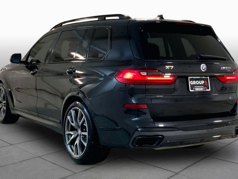 Used 2022 BMW X7 M50i image 11