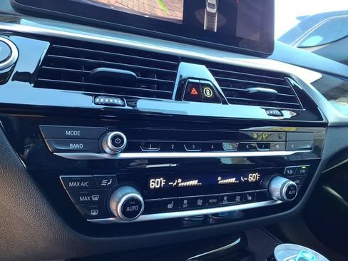 Used 2022 BMW 540i w/ M Sport Package RWD image 16