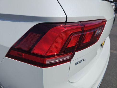 Used 2023 Volkswagen Tiguan SEL R-Line AWD/4WD image 33